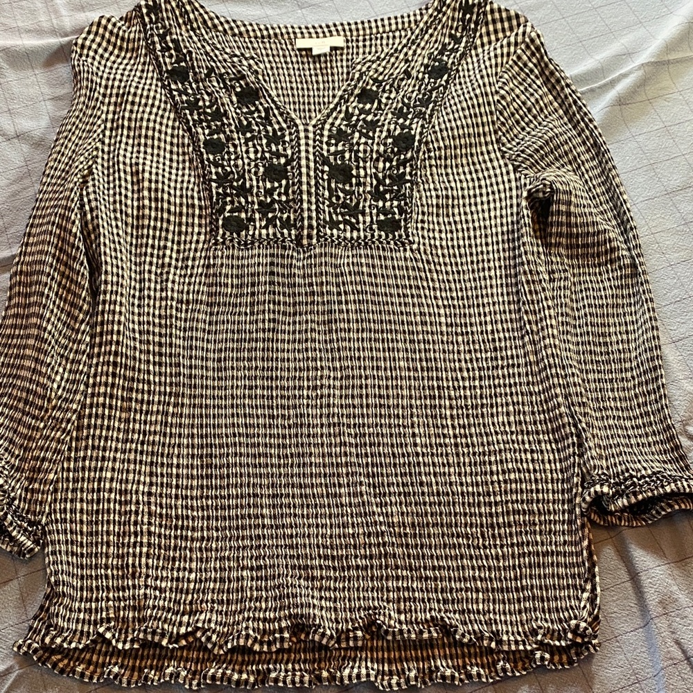 J. Jill Black and White Gingham Embroidered V-Neck Blouse